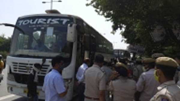 दिल्ली कांग्रेस का किसान मजदूर न्याय मार्च, पुलिस ने किया नाकाम